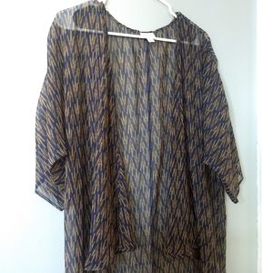 LuLaRoe navy and gold sheer Lindsay Kimono